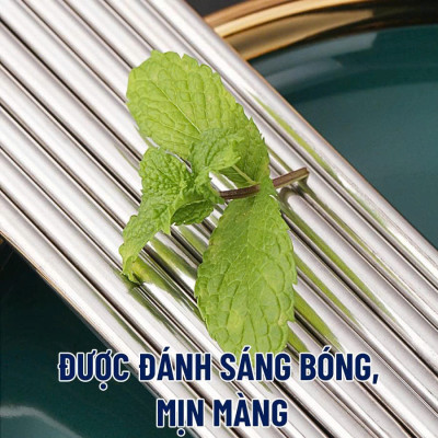 Set 2 vĩ  đũa inox đầu xoắn chống trượt, chống trơn khi gắp, không bị đen, mốc, chịu lực tốt, khó cong, vênh dễ cầm nắm , an toàn và  tiện lợi