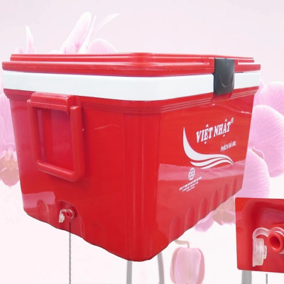 Phích vuông giữ nhiệt 60L đựng đá thực phẩm đa năng có 4 bánh xe dễ di chuyển khi sử dụng