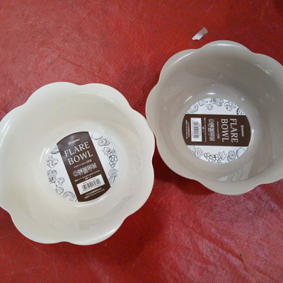 Tô nhựa hình cánh hoa Nakaya Flare Bowl 1.1L