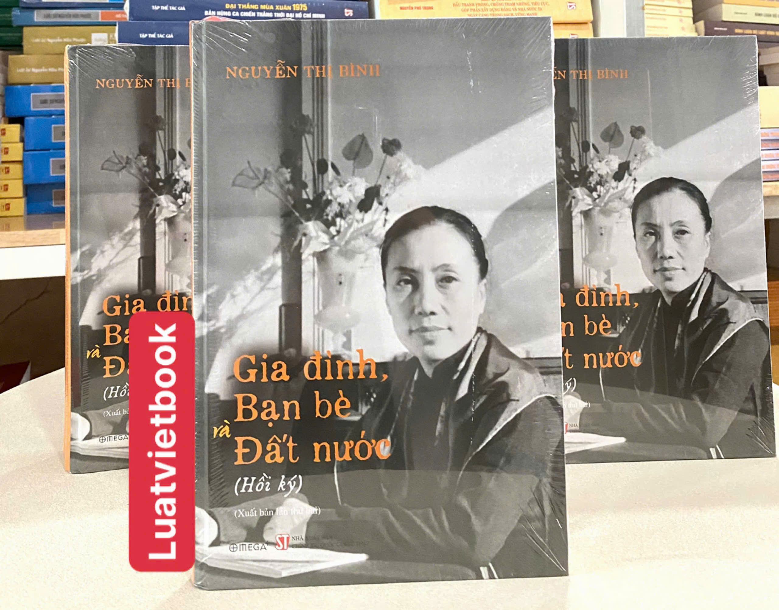 Gia Đình, Bạn Bè và Đất Nước