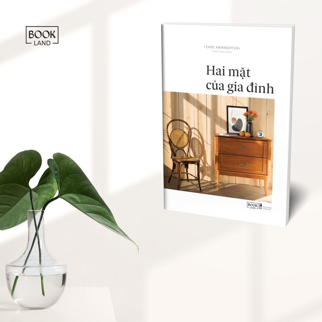 Sách Hai mặt của gia đình - Bản Quyền