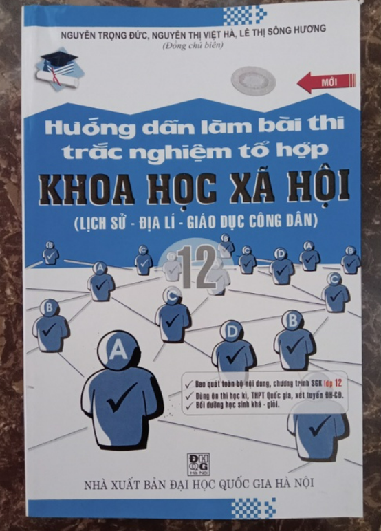 Sách - Hướng Dẫn Làm Bài Thi Tổ Hợp Khoa Học Xã Hội (Lịch Sử - Địa Lí - Giáo Dục Công Dân)