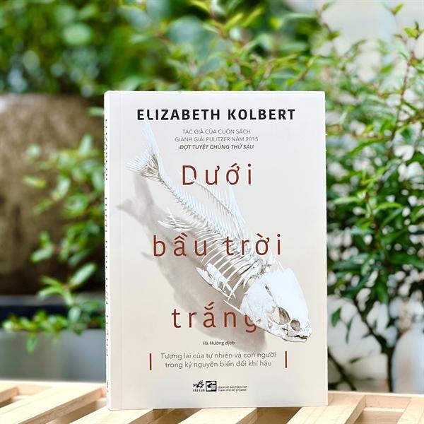 Sách - Dưới bầu trời trắng (Nhã Nam HCM)
