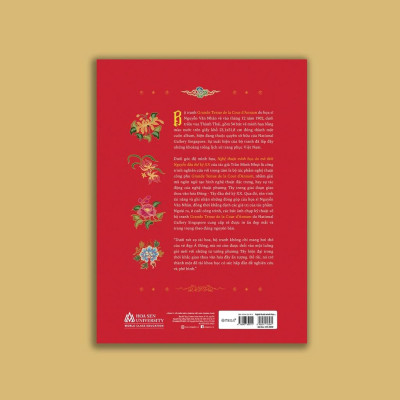 Nghệ Thuật Minh Họa Áo Mũ Thời Nguyễn Đầu Thế Kỷ XX - Alphabooks - BẢN QUYỀN