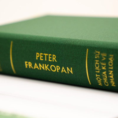 Trái Đất Chuyển Mình - Một Lịch Sử Chưa Kể Về Nhân Loại - Bản Đặc Biệt - Bìa Vải