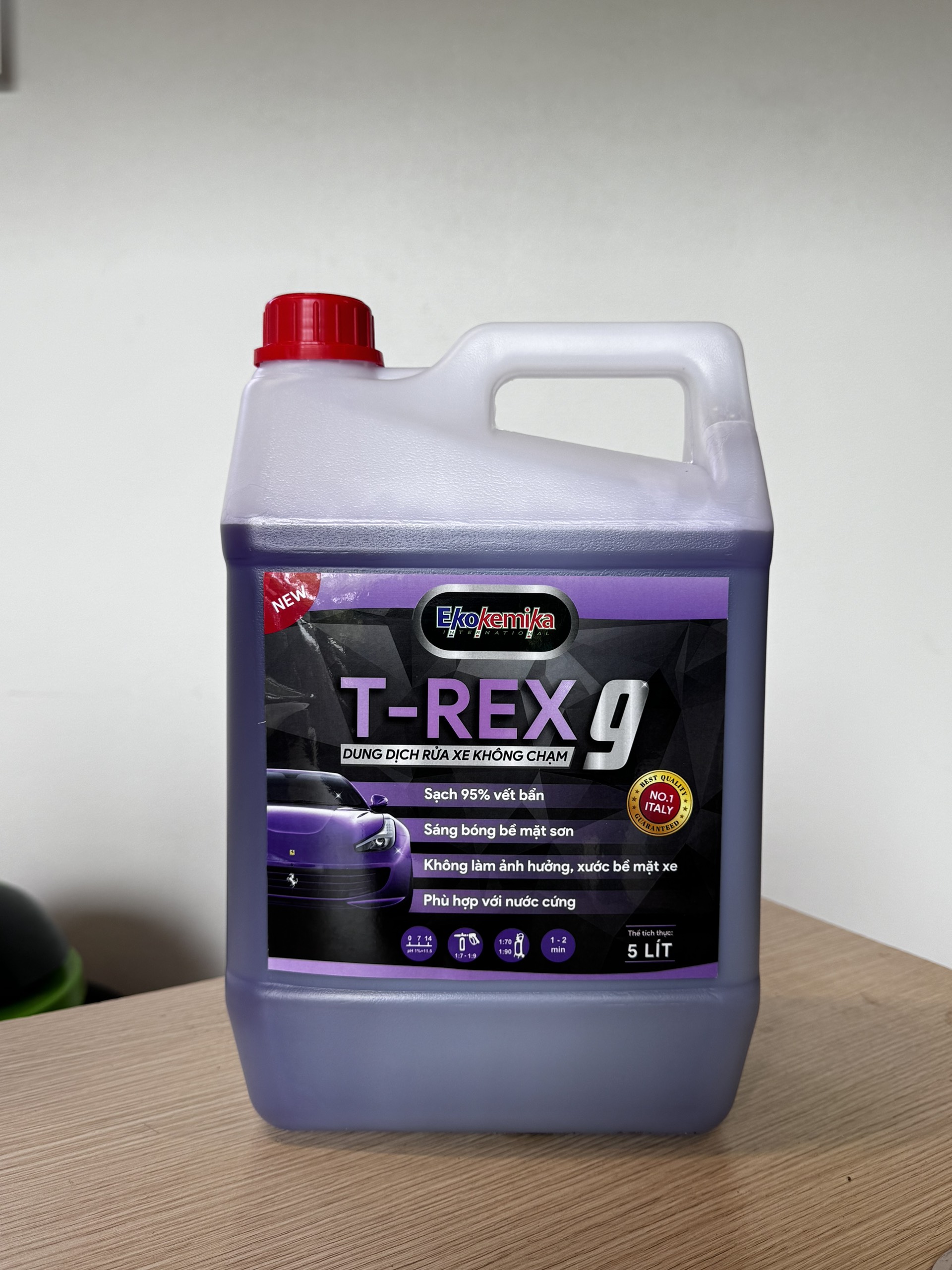 DUNG DỊCH RỬA XE MÁY Ô TÔ KHÔNG CHẠM EKOKEMIKA TREX-9 -5L