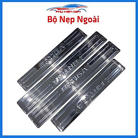 Bộ ốp bậc cửa trong ngoài nẹp bước chân Ertiga 2019-2020-2021-2022 vân Titan chống trầy trang trí xe
