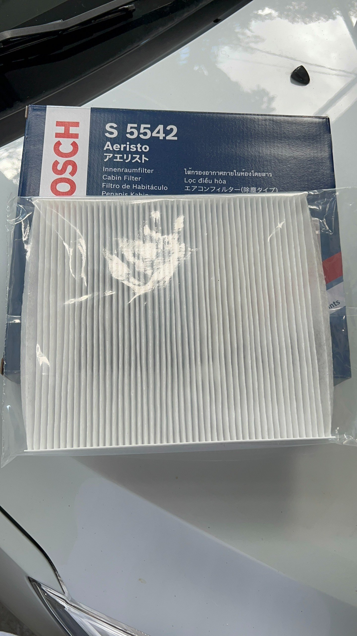 Lọc Gió Điều Hòa Tiêu Chuẩn BOSCH Aeristo S5542 Dành Cho Xe Kia Carens (04-09), Sorento (09-14)
