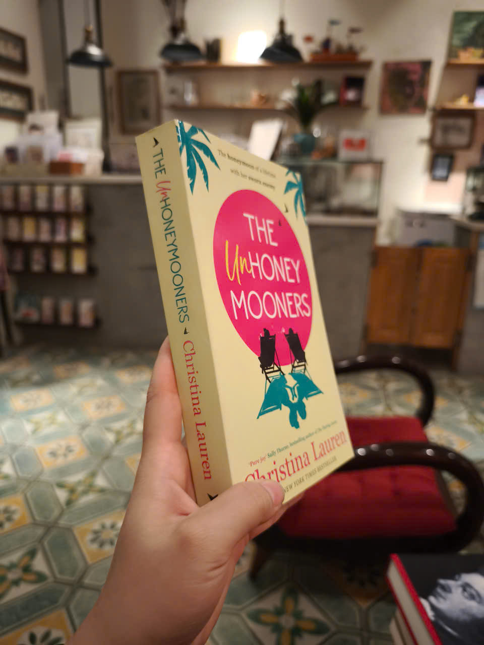 Sách - The Unhoneymooners by Christina Lauren - Fiction / Romance in English