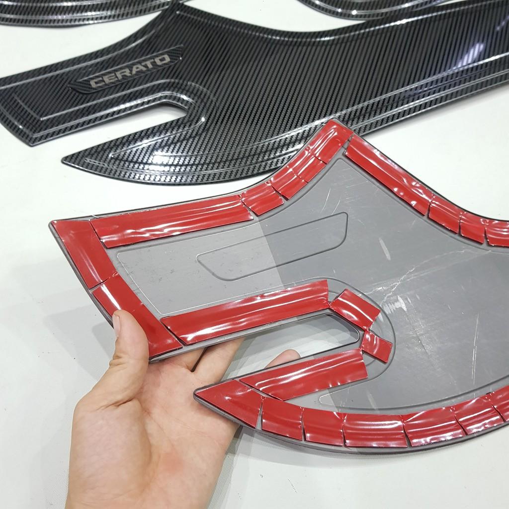 Ốp chống xước Tapli, Táp li cửa Kia Cerato 2019-2021 vân Carbon