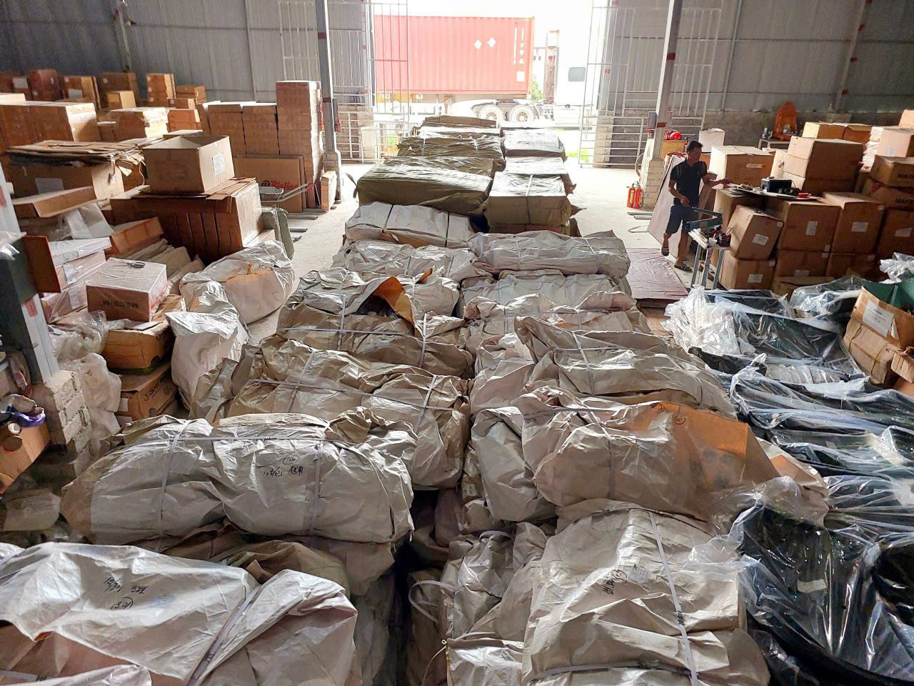 Bạt phủ ô tô chất liệu vải không dệt cao cấp thương hiệu MACSIM dành cho hãng xe Kia Cerato màu ghi - bạt phủ trong nhà và ngoài trời