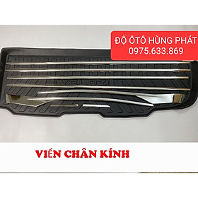 Nẹp viền chân kính, cong kính xe TOYOTA VELOZ 2022 2023 chất liệu inox 304 cao cấp sáng bóng
