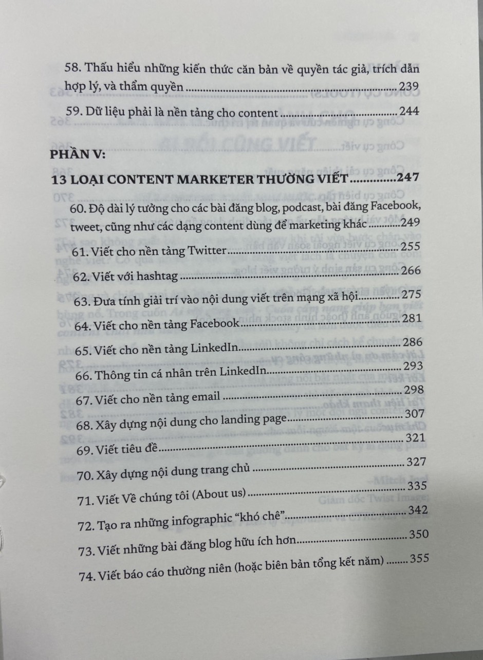 EVERRYBODY WRITES Ai rồi cũng viết - Cuốn cẩm nang giúp bạn viết content "chất như nước cất"