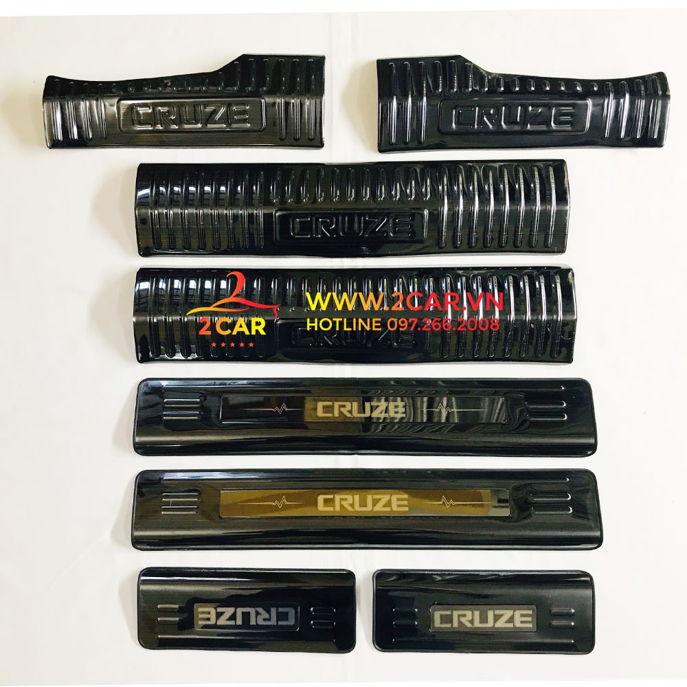 Ốp bậc cửa, nẹp bước chân trong, ngoài Xe Cruze 2017-2020 mẫu titan cao cấp