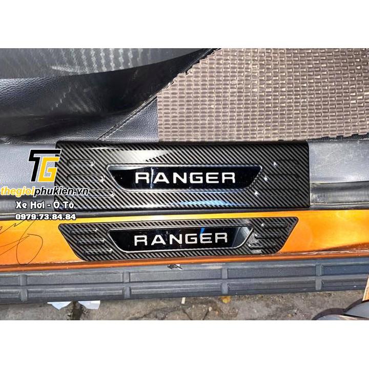 Bộ Ốp bậc cửa, Nẹp bước chân dành cho Ford Ranger vân Carbon