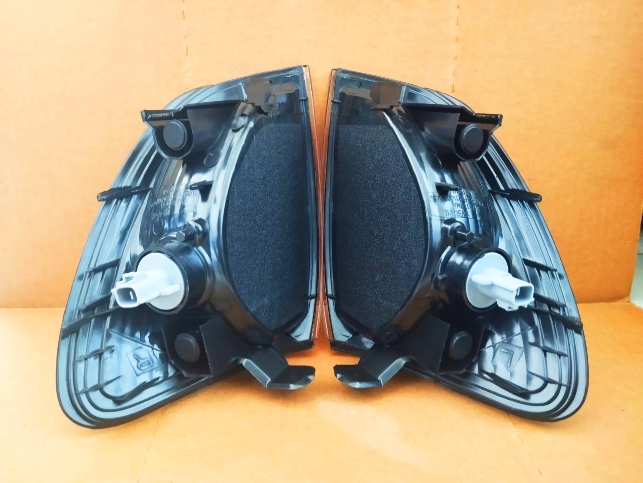 Bộ Đèn Xi Nhan Toyota Land Cruiser J100/FZJ105 (2002-2007)