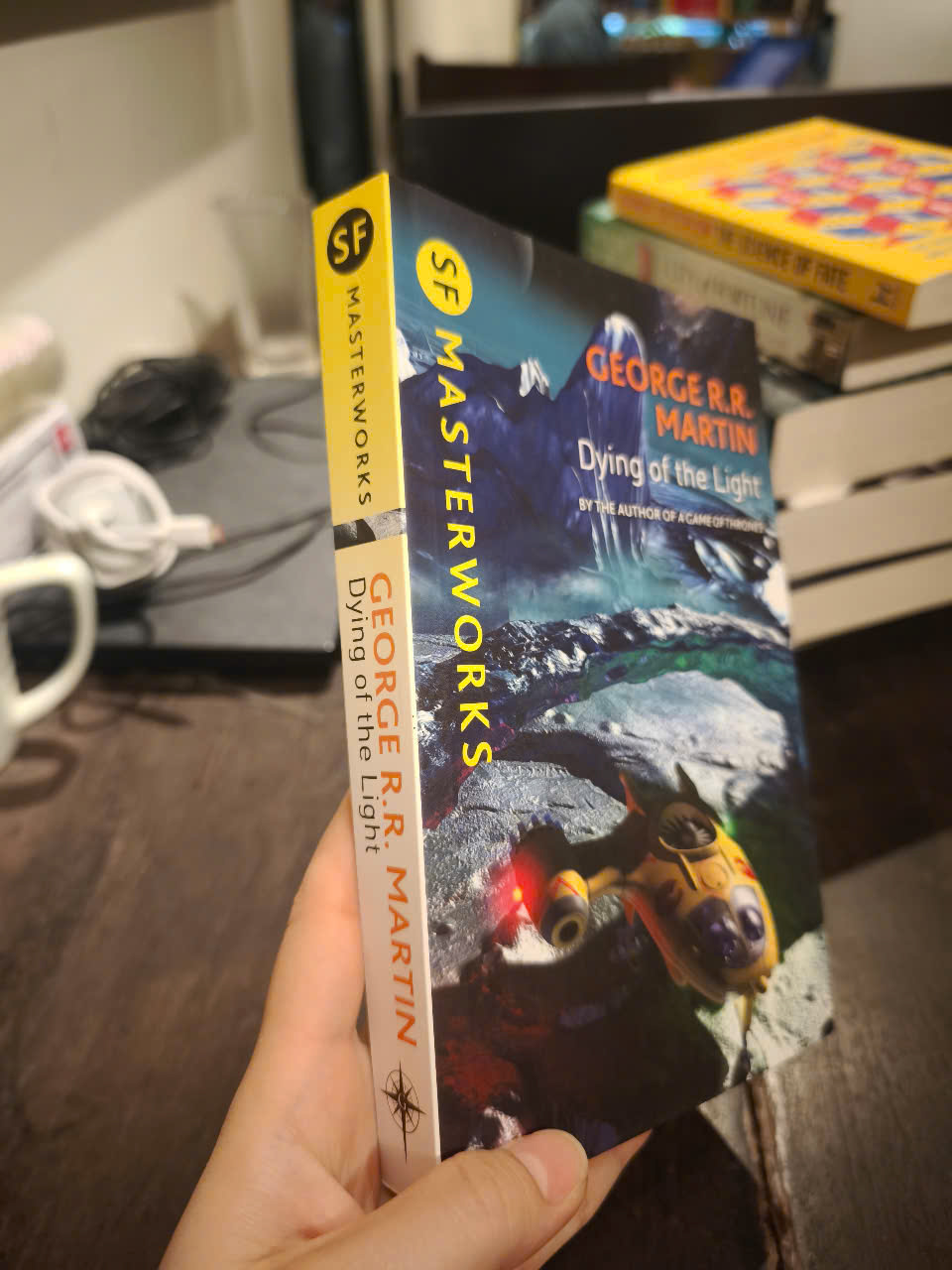 Sách - SF Masterworks Dying of the Light by George R R Martin - Sci_Fi - Fantasy/ Khoa học viễn tưởng/ English Book