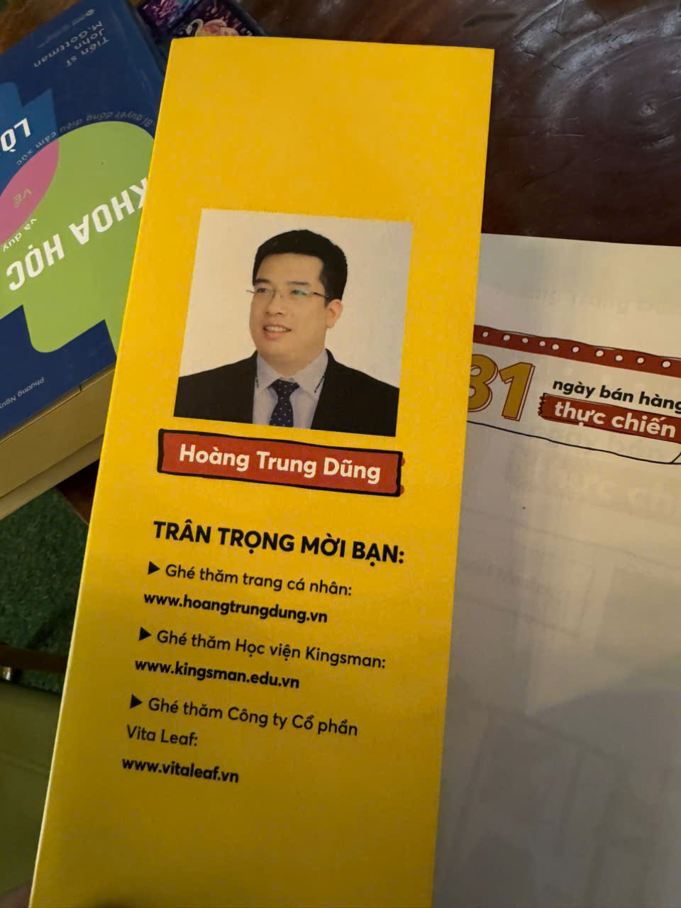 31 NGÀY BÁN HÀNG THỰC CHIẾN - Hoàng Trung Dũng – Alphabooks – NXB Lao Động