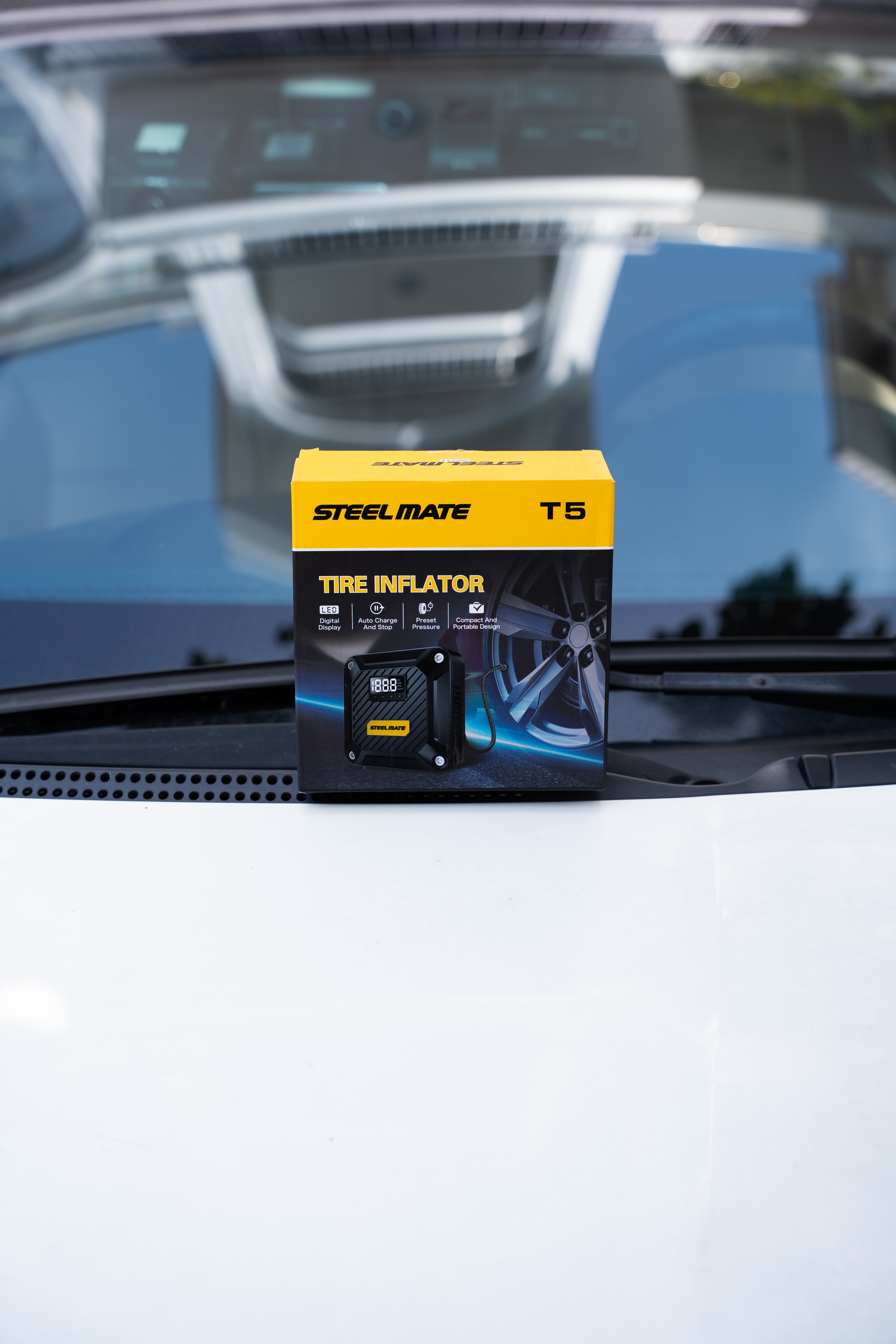 Bơm Lốp Ô Tô Mini STEELMATE T5 – Bơm Nhanh, Tự Động Ngắt, Hiển Thị Áp Suất Kỹ Thuật Số, Bảo Hành 2 Năm