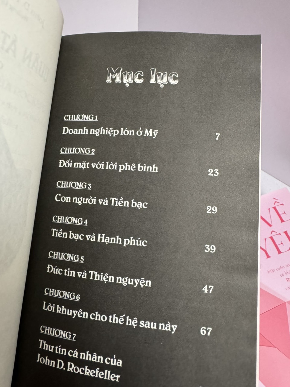 (Tặng kèm Bookmark) QUÂN ÁT CHỦ BÀI CỦA ROCKEFELLER: Những lời khuyên giúp bạn xây dựng sự thịnh vượng - John D. Rockefeller - Hoàng Ly dịch – Skybooks – NXB Thế giới