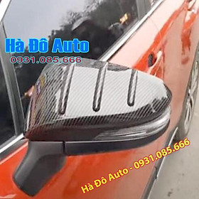 Bộ Ốp Bảo Vệ Gương Toyota Corolla Cross Vân Các Bon