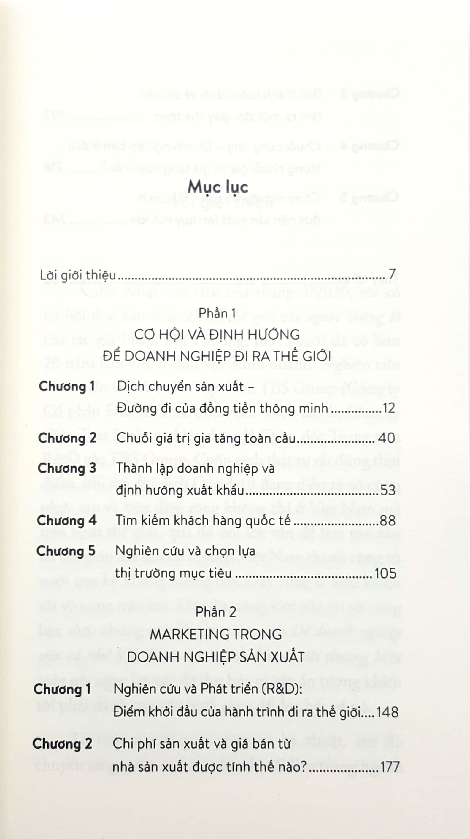 Đi Ra Thế Giới Với Người Khổng Lồ