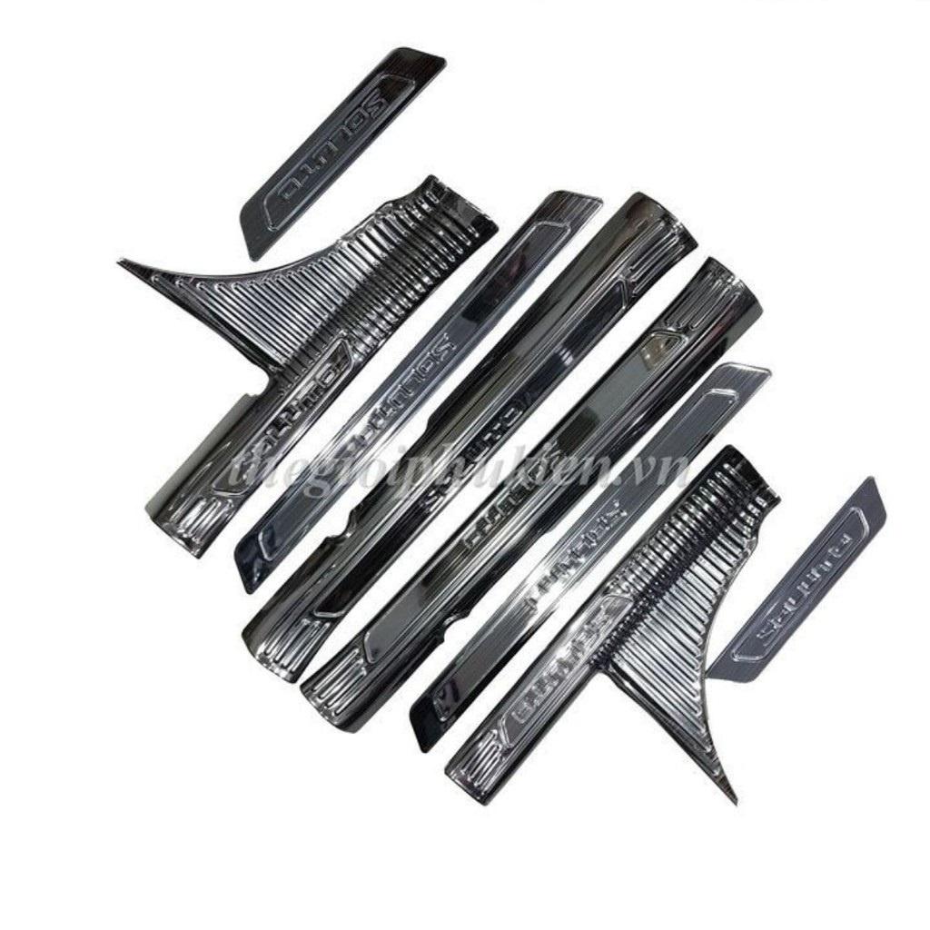 Ốp bậc cửa , nẹp bước chân Kia Soluto 2019-2022 cao cấp -mẫu Titan 8 chi tiết