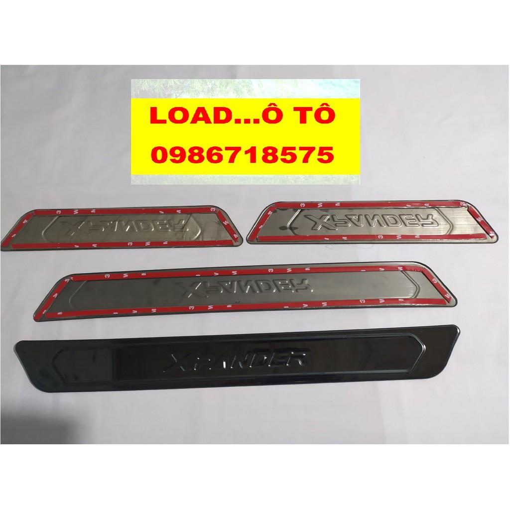 Ốp Bậc Cửa, Nẹp Bước Chân Ngoài Xe Xpander 2022-2018 Mẫu Vân Titan Cao Cấp