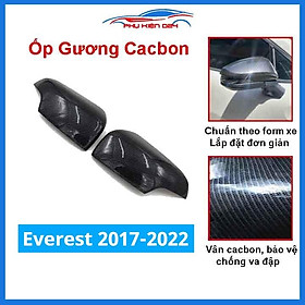 Ốp gương Everest 2017-2018-2019-2020-2021-2022 vân Cacbon bảo vệ chống trầy trang trí làm đẹp xe