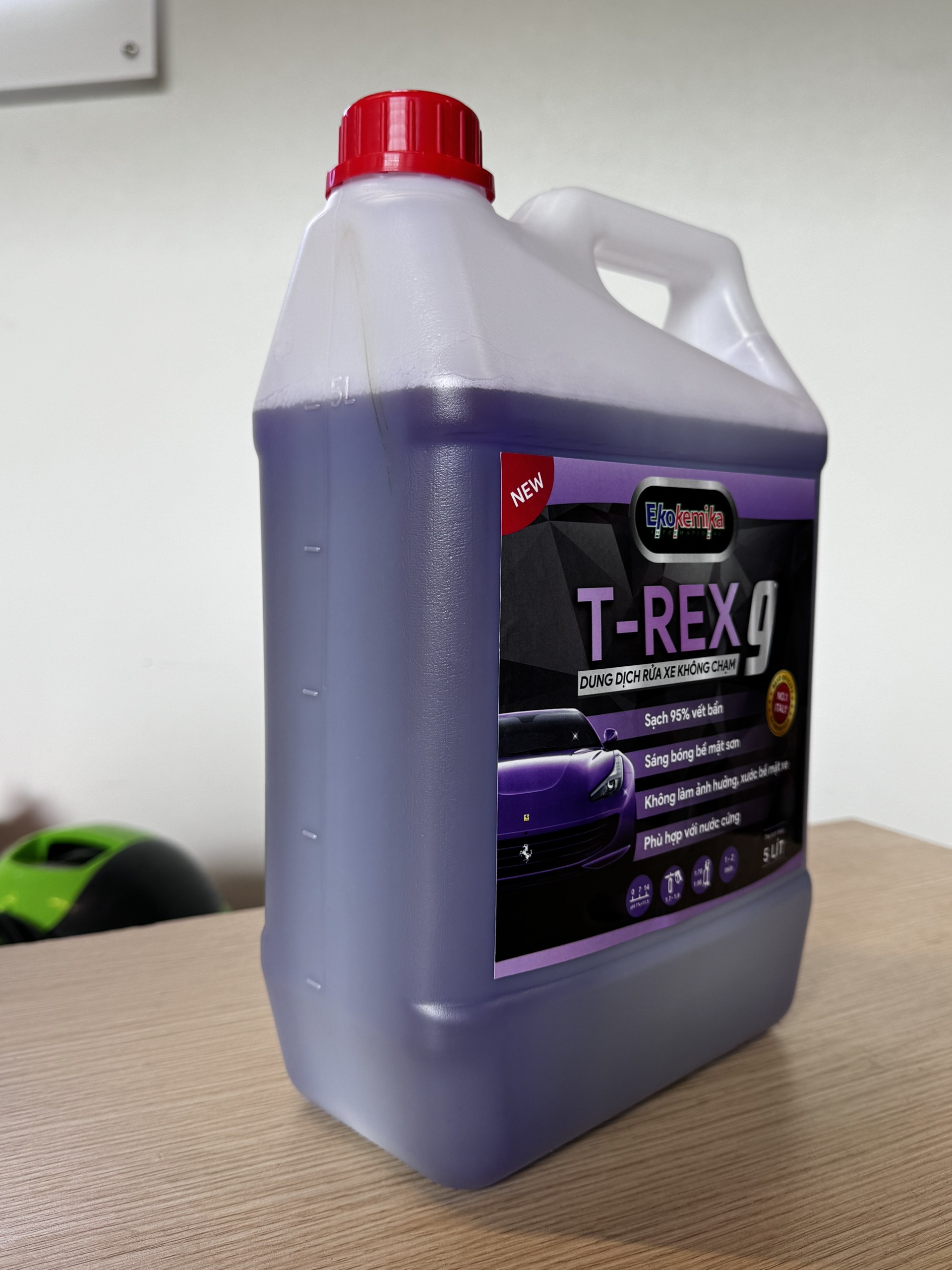 DUNG DỊCH RỬA XE MÁY Ô TÔ KHÔNG CHẠM EKOKEMIKA TREX-9 -5L