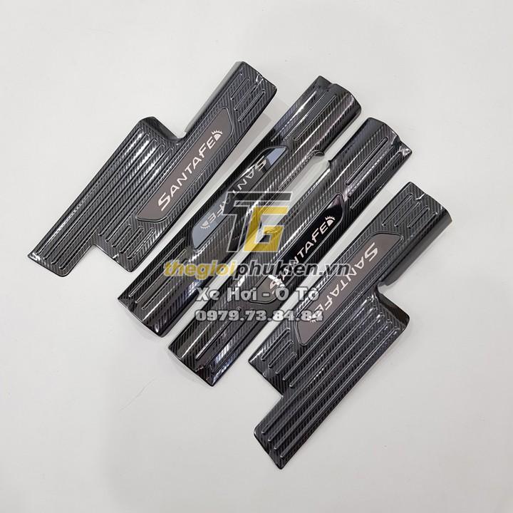 Bộ Ốp bậc cửa, Nẹp bước chân Hyundai Santafe 2019-2020 vân Carbon