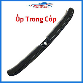 Ốp chống trầy cốp Vios 2019-2020 vân titan bảo vệ xe