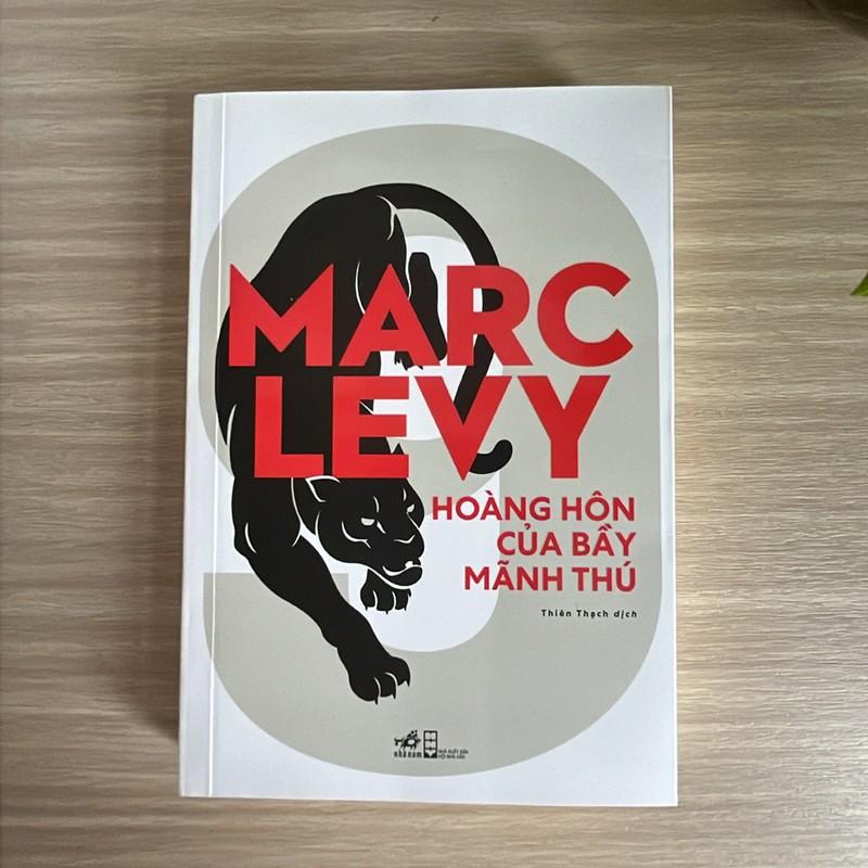 Sách - Hoàng hôn của bầy mãnh thú (Tập 2 series 9) (Nhã Nam HCM)