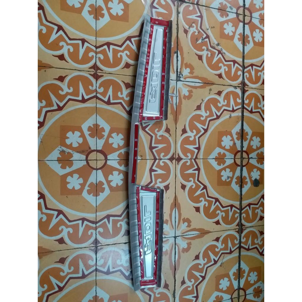 Chống trầy cốp dành cho xe Fadil 2019 2020 2021 Mẫu Inox