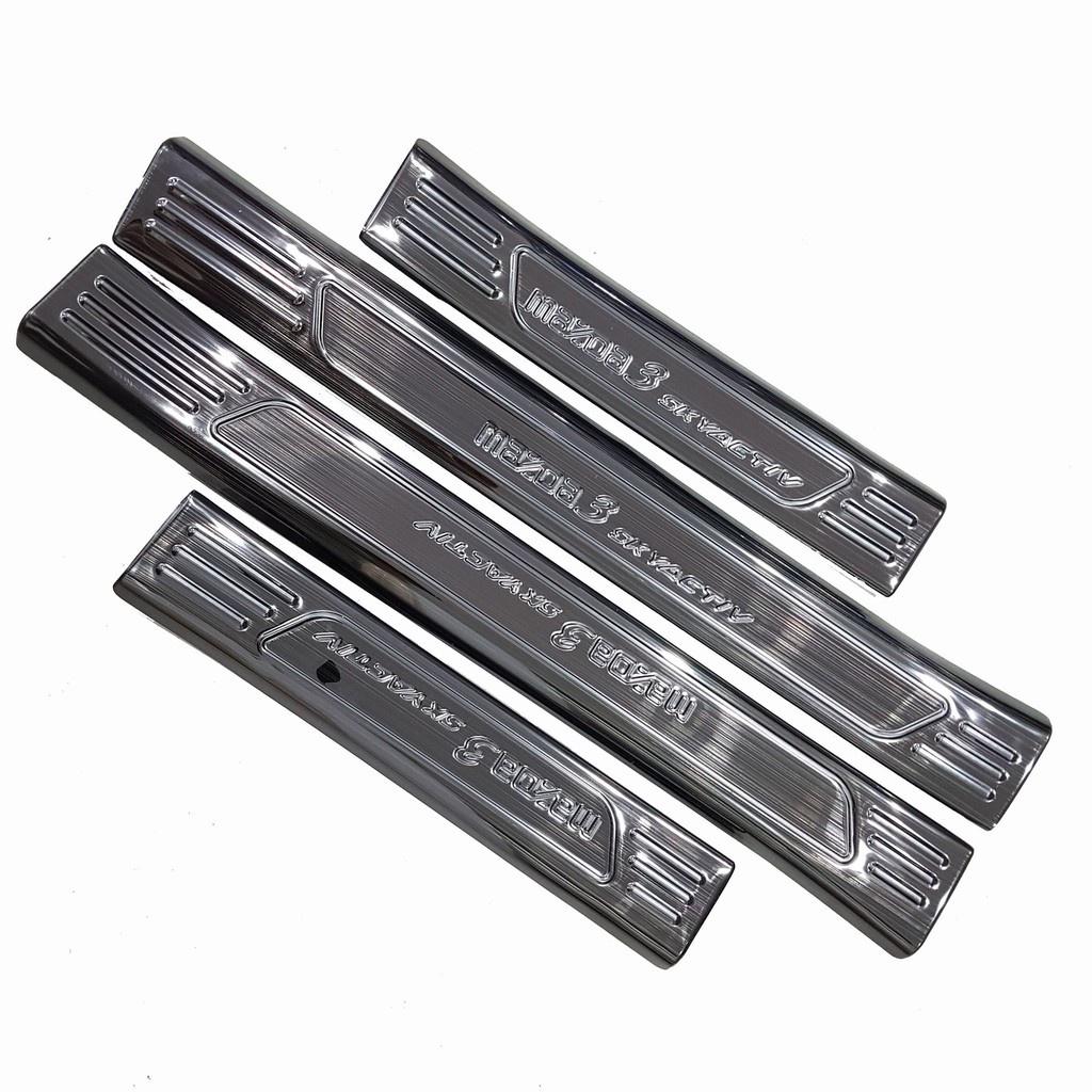 Ốp bậc cửa , nẹp bước chân mazda 3 2020-2022 cao cấp -mẫu Titan 8 chi tiết