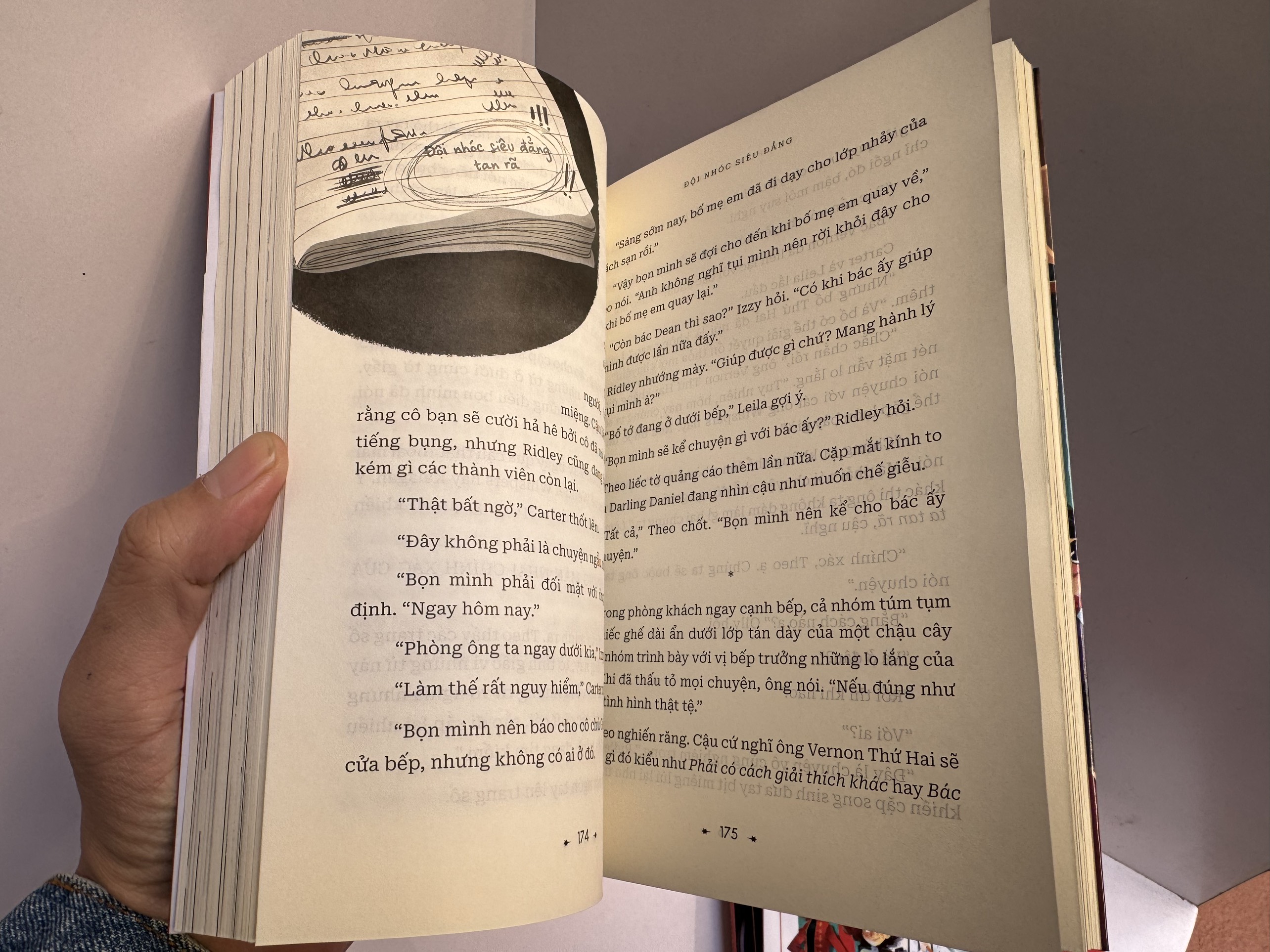 (Bestseller tác phẩm thiếu nhi tiêu biểu của New York Times) (Từ diễn viên How I Met Your Mother) ĐỘI NHÓC SIÊU ĐẲNG (The Magic Misfits) - Neil Patrick Harris