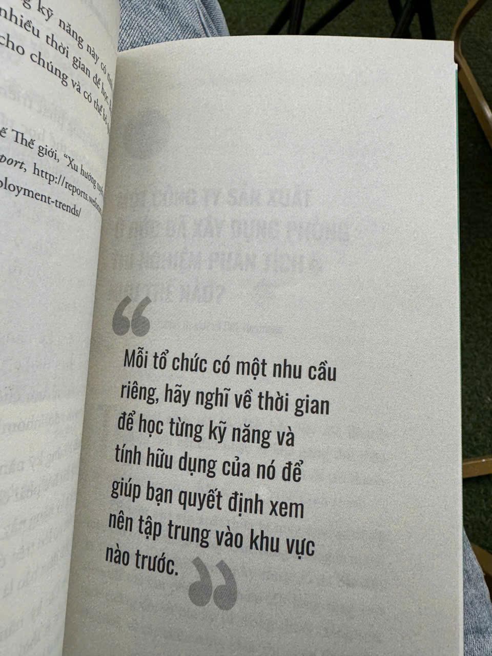 RA QUYẾT ĐỊNH DỰA TRÊN PHÂN TÍCH DỮ LIỆU – HBR - Alphabooks