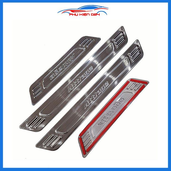 Bộ ốp bậc cửa trong ngoài nẹp bước chân Attrage 2015-2016-2017-2018-2019-2020 vân Titan chống trầy trang trí xe