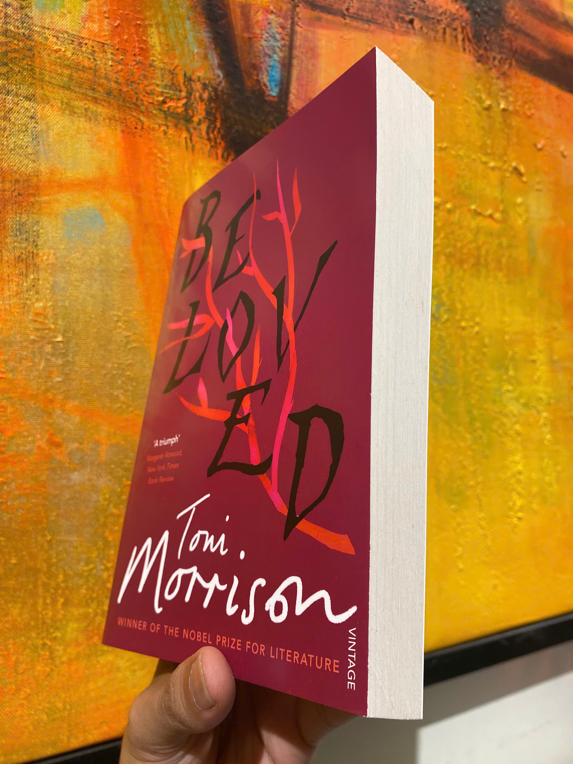 Sách - Beloved by Toni Morrison (Beloved Trilogy #1) - Pulitzer Prize Winner / English Book / Sách Ngoại văn Nhập khẩu