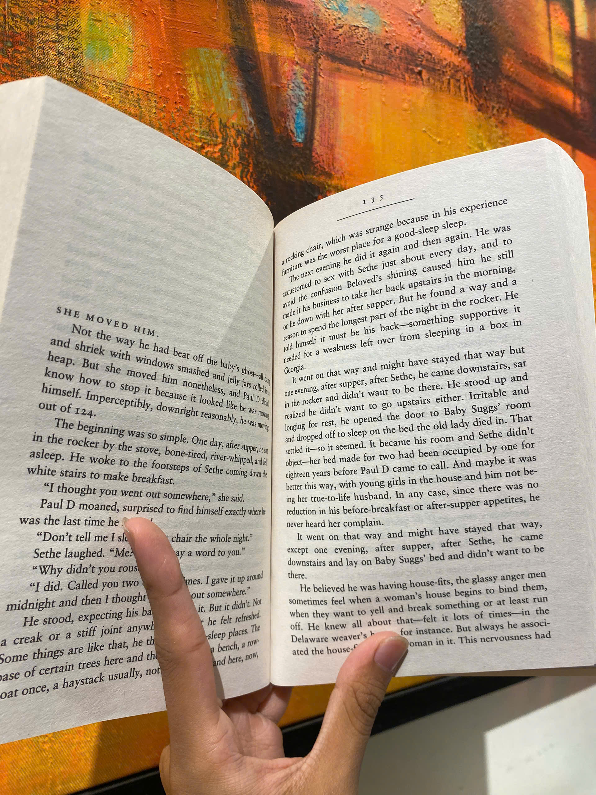 Sách - Beloved by Toni Morrison (Beloved Trilogy #1) - Pulitzer Prize Winner / English Book / Sách Ngoại văn Nhập khẩu