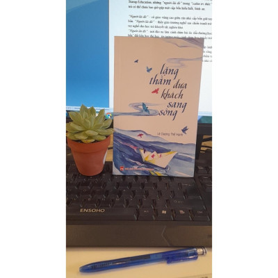 Sách - Lặng Thầm Đưa Khách Sang Sông - NXB Phụ Nữ