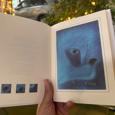 [Bìa dẻo, minh hoa có màu] DƯỚI BÓNG Ô LIU (UNDER OLIVE SHADE) – Nguyễn Quang Thiều – Nguyễn Thị Tuyết Ngân dịch  – NXB Hội nhà văn