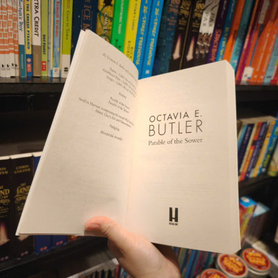 Sách - Parable of the Sower by Octavia E. Butler - The New York Times bestseller - Fiction/Novel in english