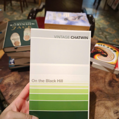 Sách - On The Black Hill by Bruce Chatwin - (Vintage Classics) Fiction / Novel in English