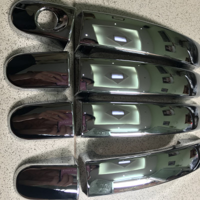 Bộ ốp hõm và tay nắm cửa dành cho xe Ford Everest 2016-2019