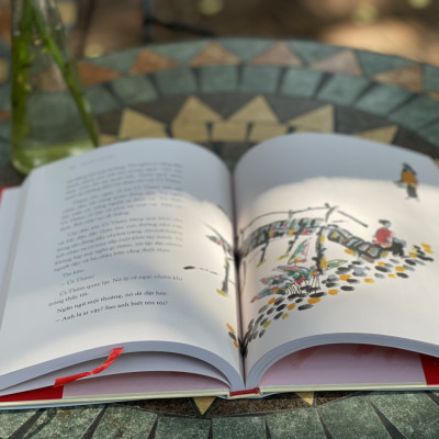 (Phiên bản đặc biệt có minh họa, bìa cứng) HẠ ĐỎ - Nguyễn Nhật Ánh - Nxb Trẻ