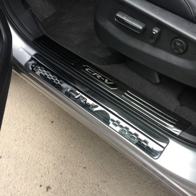 BỘ SẢN PHẨM Nẹp bước chân và ốp chống trầy cốp Honda CRV, CR-V 2018-2019 - Mẫu Titan