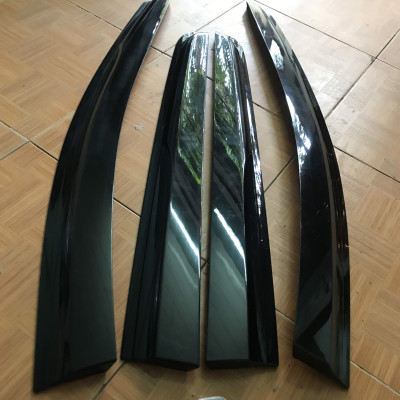 Bộ vè che mưa đen Thái Cao cấp dành cho xe Toyota Rush 2018-2019