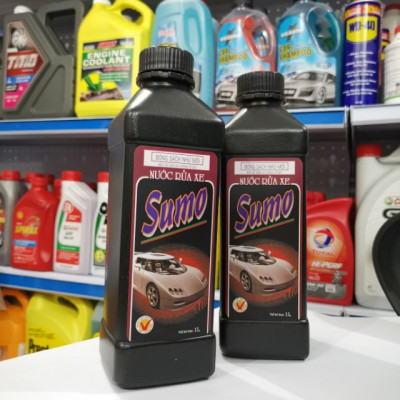 Nước Rửa Xe Sumo 1000 ml Mới Chai Vuông Rửa Xe Chuyên Dụng Bảo Vệ Màu Sơn Chăm Sóc Xe Ô tô Mô tô Tay Ga Gắn Máy Bóng Loáng Như Mới Chống Gỉ Sét Hàng Việt Nam Chất Lượng Cao