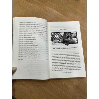 Sách - Lược Sử Âm Nhạc - Robert Philip - Nhã Nam